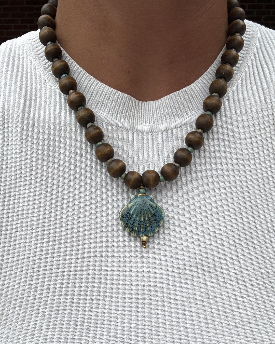 Vintage Wooden Bead Necklace - Blue Shell